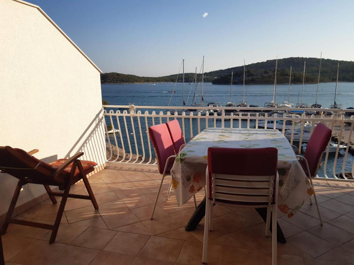 Apartments Nera Tisno Luaran gambar